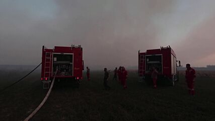 Горски пожари опустошават албанското крайбрежие
