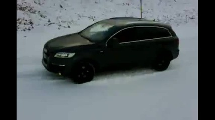 Audi Q7 Drift