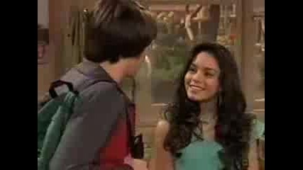 Vanessa В Drake & Josh (bloopers)