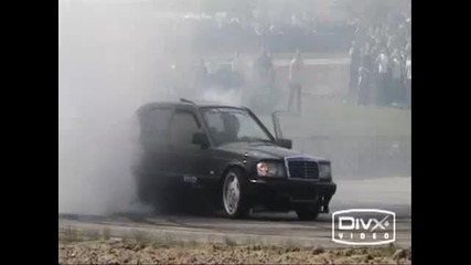 mercedes 190 drift - kimi 