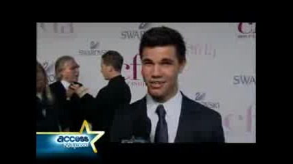 Taylor Lautner Talks for New Moon