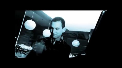 Dj Дамян Вълчев ft. Саранди - Още малко остани (dj Mike Remix)