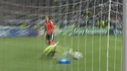 Бурсаспор 0:4 Валенсия / гол на Роберто Солдадо / 
