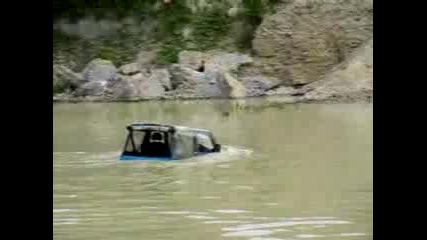 Farley Quarry - Suzuki Sj All In Water