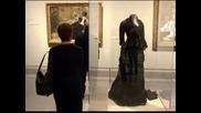 Нова изложба показва отражението на модата върху картините на великите импресионисти