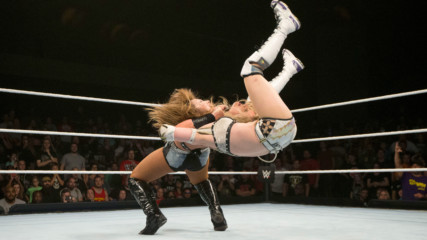 Kairi Sane vs. Toni Storm - Semifinal Match: Mae Young Classic