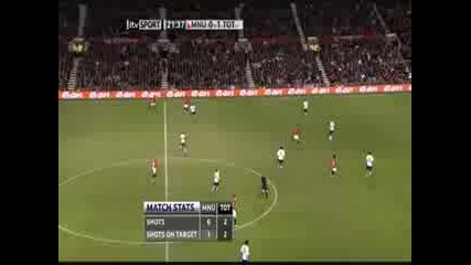 Fabio Da Silva в мача срещу Tottenham