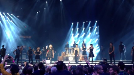 Psy ft Madonna - Gangnam Style & Give It To Me (live video)