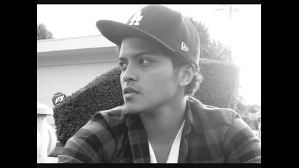 Bruno Mars - Talking To The Moon