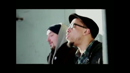 Moe Pope & Rain - Godzilla - Rock Me