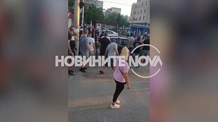 Меле в столичния квартал "Люлин", трима души са тежко ранени