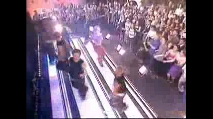 Britney Spears - Oops I Did It Again Hq (и ще ми казвате че неможела да пее наживо)