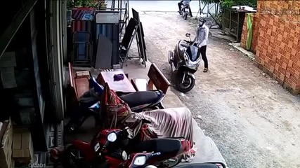 Компилация кражби на мотоциклети