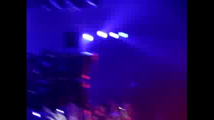 Nickelback - Far Away (live)