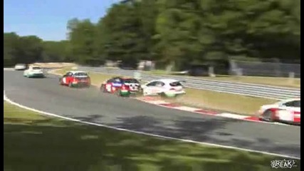Ужасна катастрофа на Seat Leon от Eurocup 