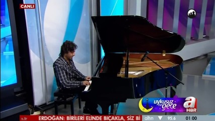 Ismail Yk свири на пиано-а Haber Tv-27.12.2012