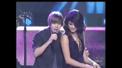 Justin Bieber & Selena Gomez - One less lonely girl [ new years ]