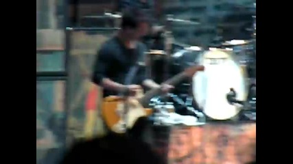 Paramore - Misery Business Intro live in Dallas No Doubt Tour