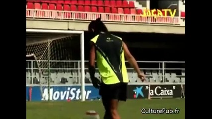 Ronaldinho s warm up at Camp Nou, Joga bonito 