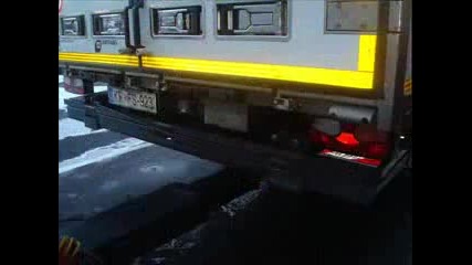 камиони 