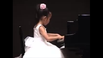 pianist 6years old girl mozart sonata k331 allegretto 