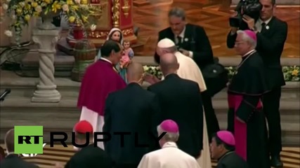 Paraguay: Pope Francis visits packed out Metropolitan Cathedral of Asuncion