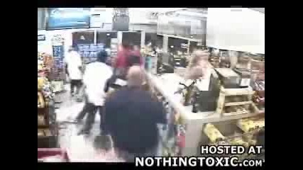 Сбиване На Банди в Супермаркет 
