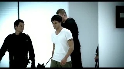 Enrique Iglesias - Addicted