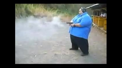 най бързия човек който стреля с пистолет 
