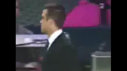 Robbie Williams - Angels (live At Net Aid)