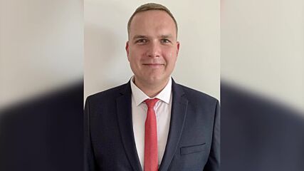 В "Денят на живо" на 28 септември гостуват Румен Овчаров и застрахователят Веселин Ангелов
