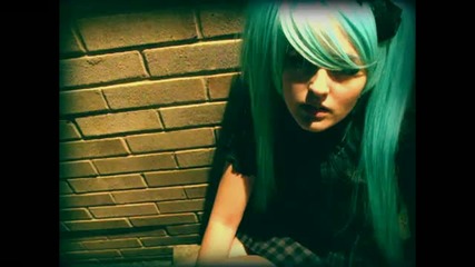 Hatsune Miku - Disturbia [live Action]