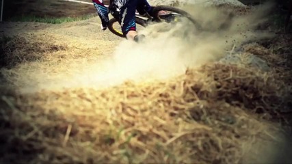 Red Bull Monte Descend 2010 - insane mt bike relay race at night!