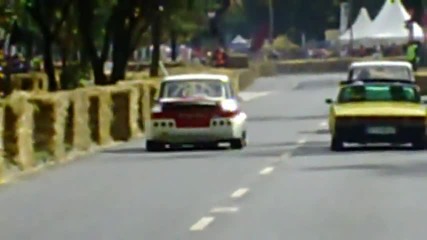 Golf 928 crash