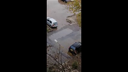 Водата в Ямбол тече като река