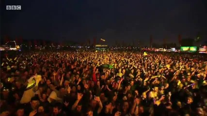 Chase & Status ft. Liam Bailey - Blind Faith (live @ Glastonbury 2011)