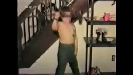 Идиоти вдигат тежести 