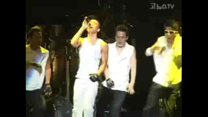 Tae Yang - Alicia Keys Concert on Gonews