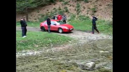 Red Dracon cross the river