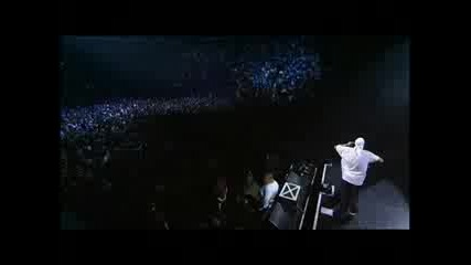 Eminem - Sing For The Moment 