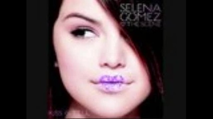 Selena Gomez - falling down