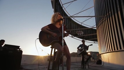 Tori Kelly - First Heartbreak ( Top Of Thetower)