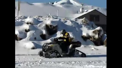 vartena na verigi sas snegomobil