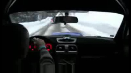 Subaru Impreza Върти Яко Гуми В Снега !!!!
