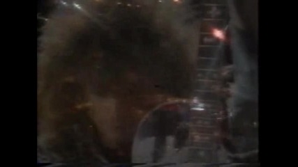 Bon Jovi My Guitar Lies Bleeding In My Arms Превод
