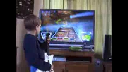 8 Godishno Mom4e Expert Na Xbox360