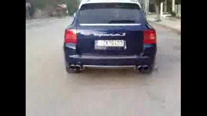 Убийстевн звук от Porsche Cayenne Turbo S