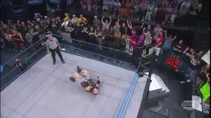 Diving Leg Drop - Jeff Hardy