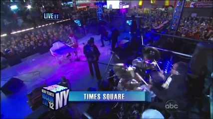 Justin Bieber - Let It Be Live - Times Square - New Year's Eve