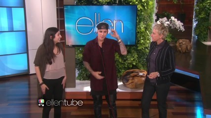 Джъстин и Елън играят Humdinger в The Ellen Show.
